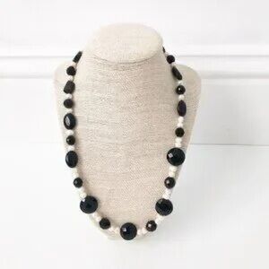 Chic Black and White Beaded Necklace